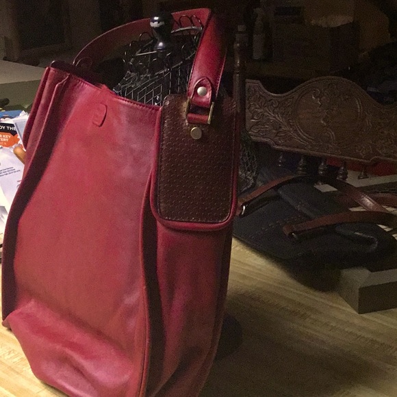 Bercamy Viagem Hobo Bag - Picture 3 of 9